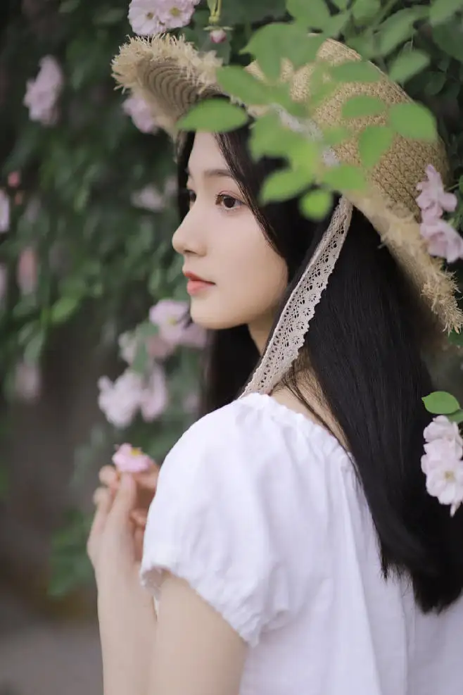 博尔塔拉蒙古喀什私人伴游李菲儿